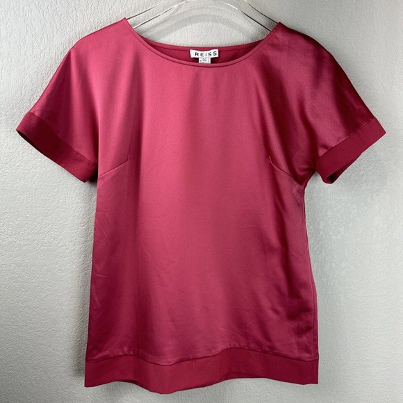 Reiss Tops - Reiss Shirt Women O Red Short Sleeve Silky Career Work Preppy Classic